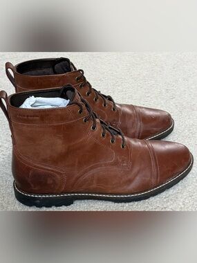 Cole Haan Men's Chestnut Brown Leather Chukka Boots Men’s Size 10